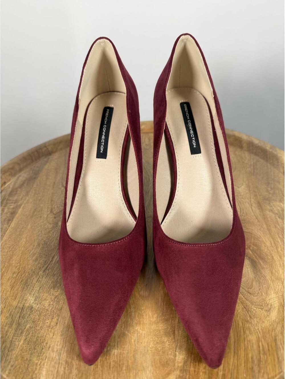 French Connection Burgundy Suede Pointed Toe Heels Size 9 NWB - Picture 2 of 10